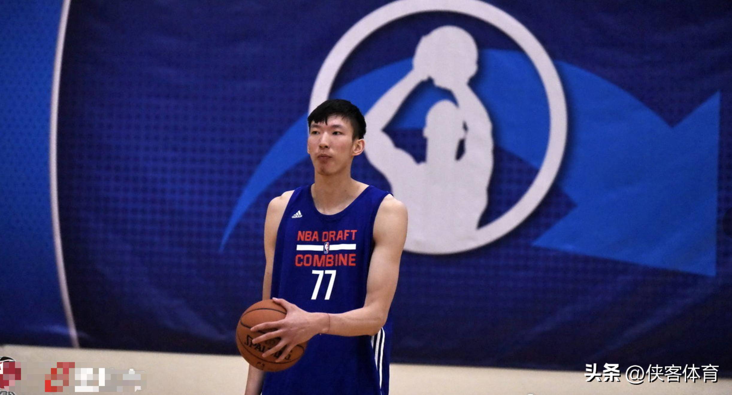 金沙娱乐-杨瀚森父母启程前往美国陪儿子参加NBA选秀大会(青岛队杨瀚森父母简历)